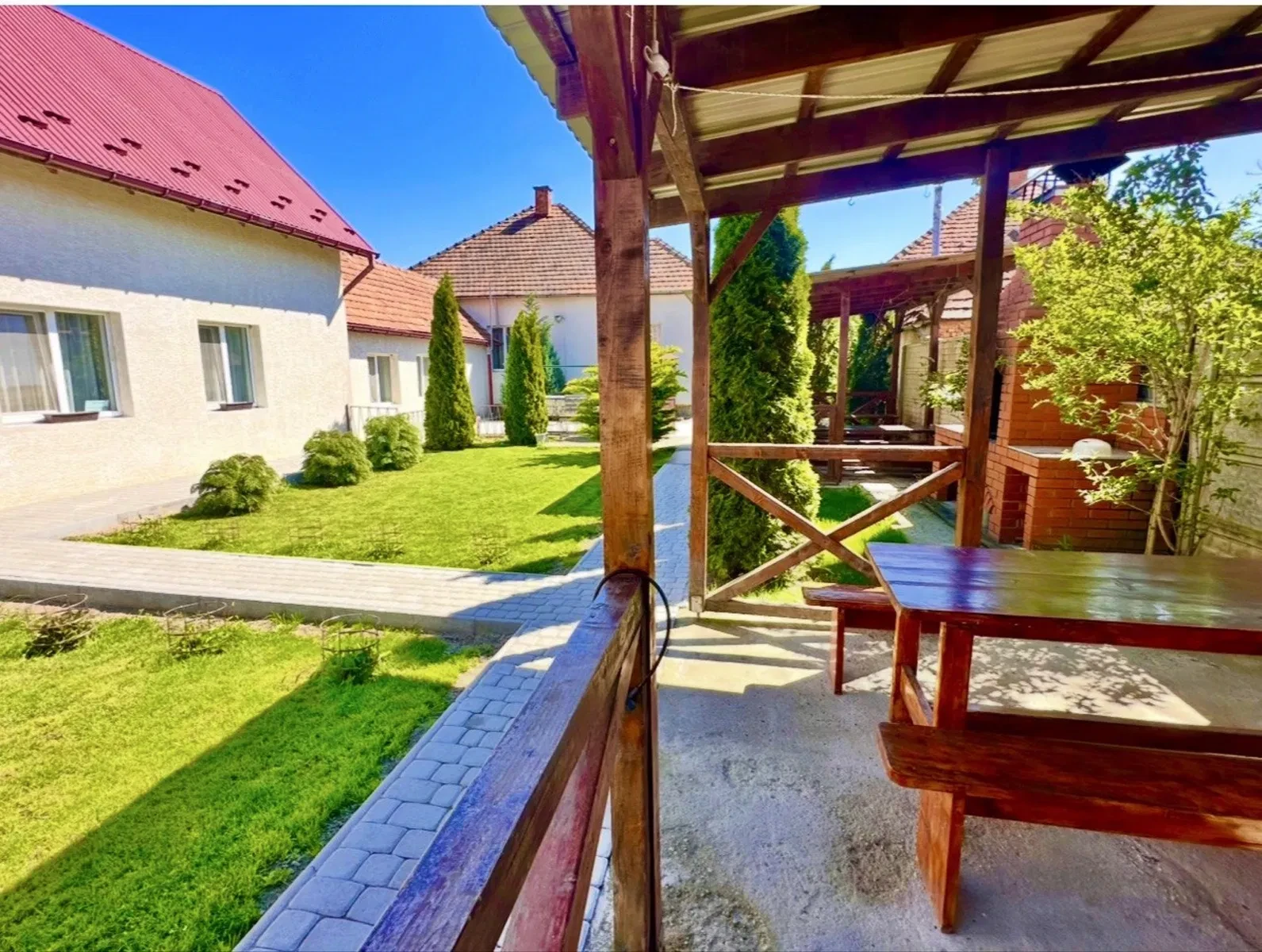 Будинок, Берегове: дві садиби під готель, діючий бізнес - фото 5