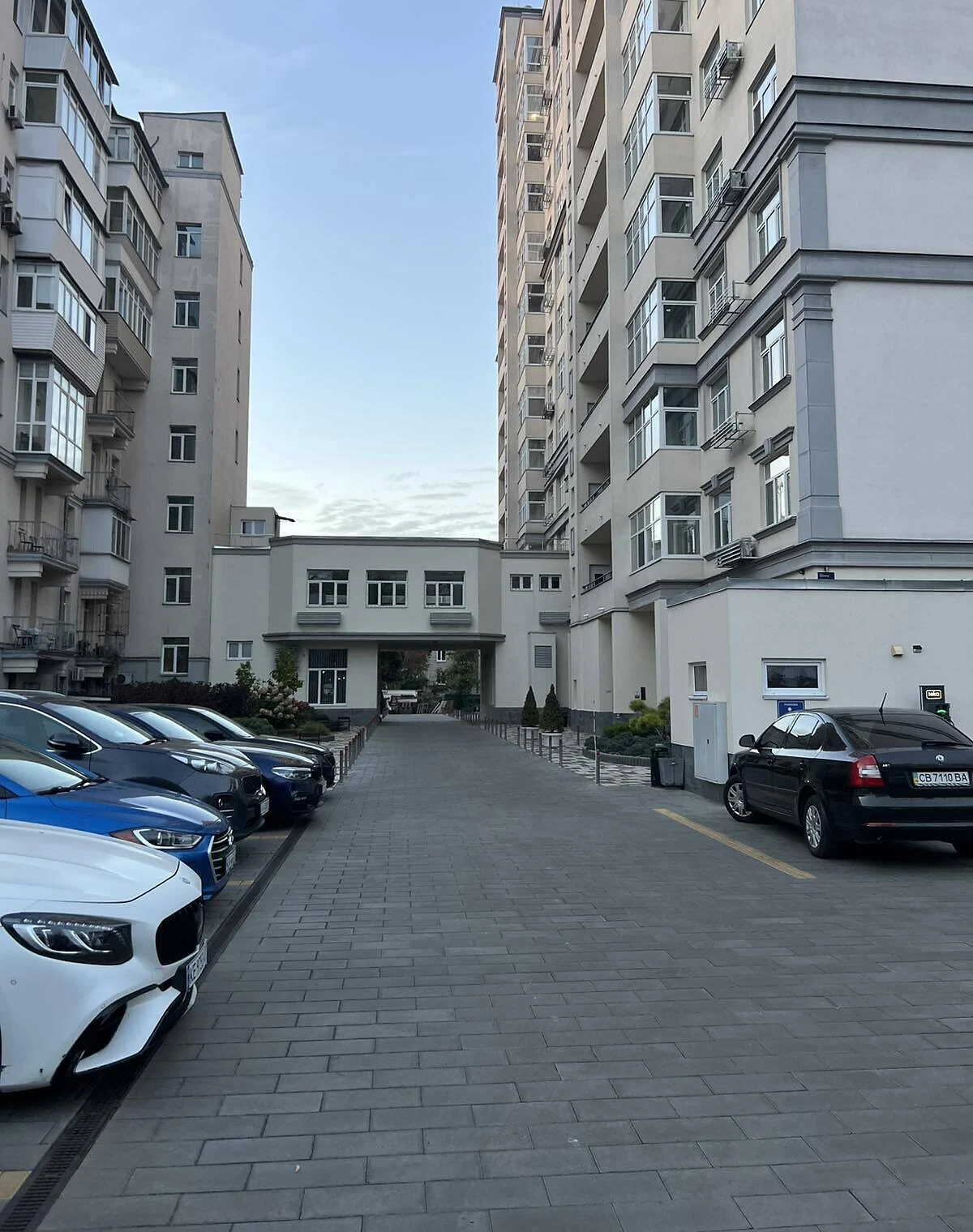 2-комнатная квартира, Соцгород: дизайнерский ремонт, укрытие в доме - фото 2