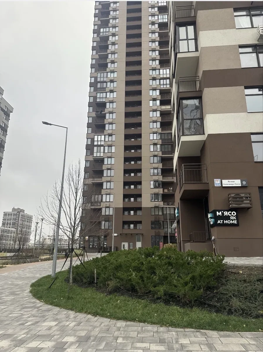 2-кімнатна квартира у ЖК Варшавський -2: резервне живлення, єОселя - фото 1