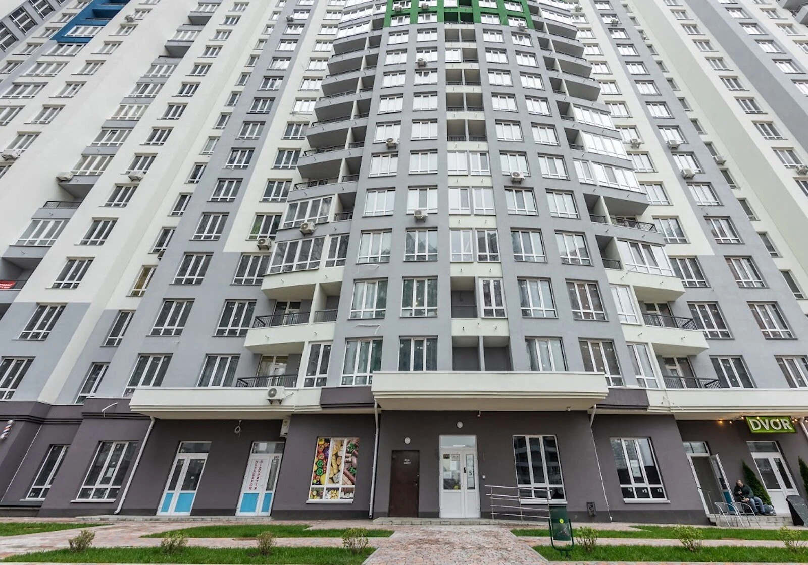 1-кімнатна квартира, Микільська Слобідка: кухня-студія, опалення без світла - фото 1