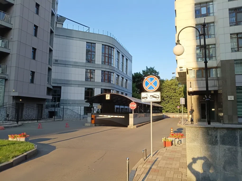 Паркоместо в ЖК Новопечерські Липки: охрана, видеонаблюдение - фото 3