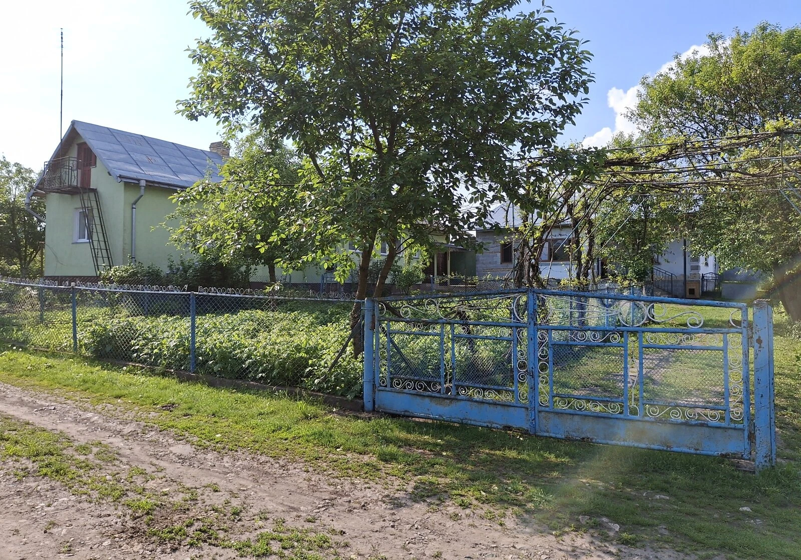 Будинок, Погрібці: 25 соток, цегляні стіни, криниця та свердловина - фото 3