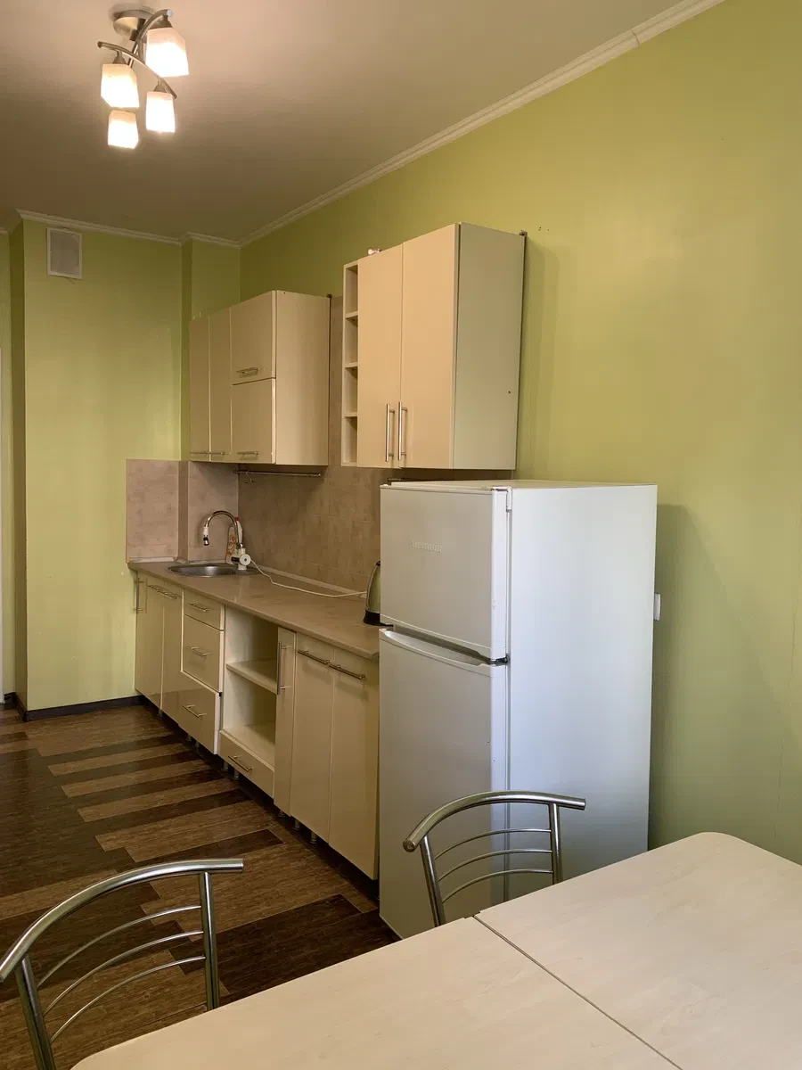 1-кімнатна квартира, Пересипський: можна з котиком, великий засклений балкон, фото 5