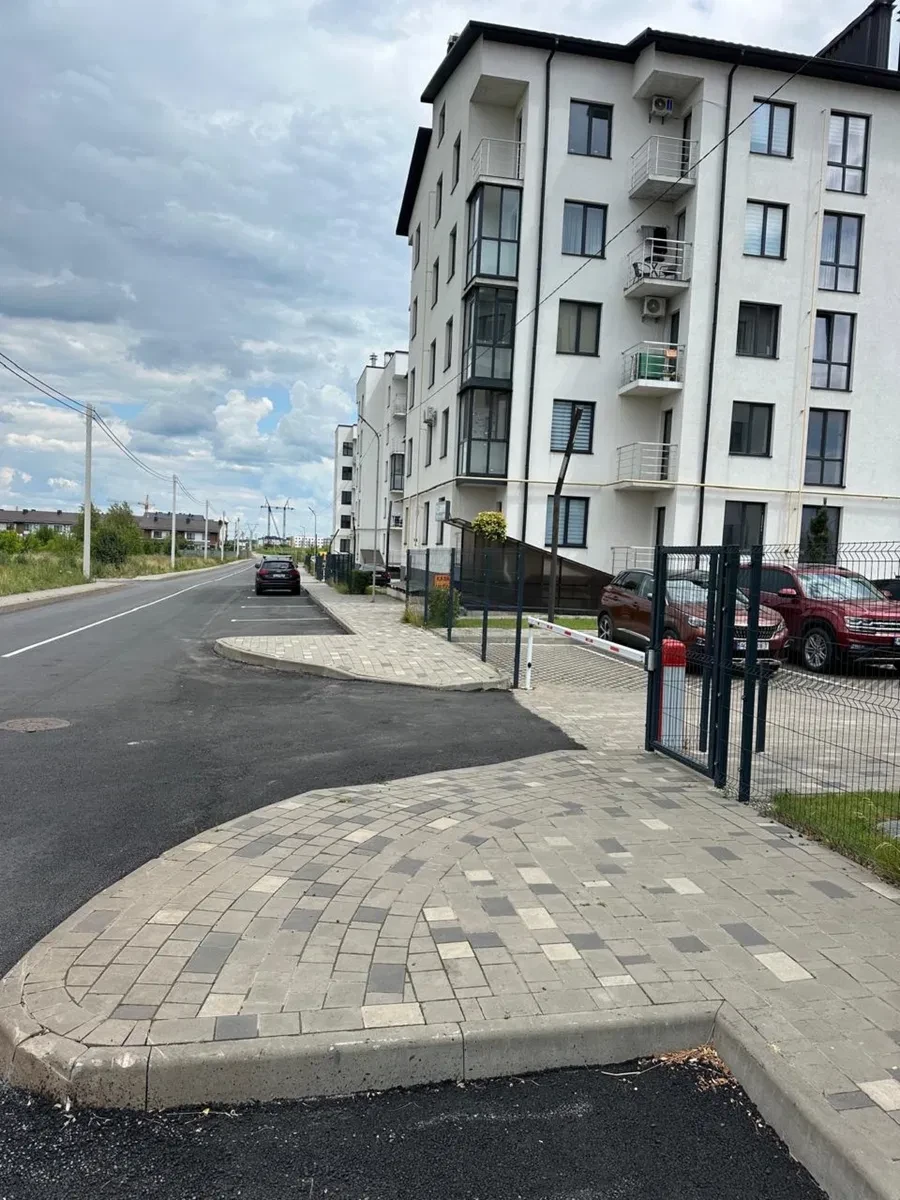 Комірцеве приміщення у ЖК Щастя: під комерцію, цокольний поверх - фото 1