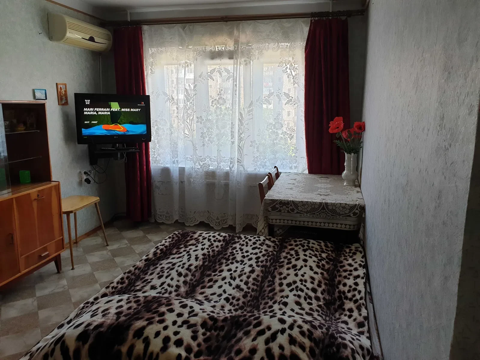 2-кімнатна квартира, Чорноморськ: опалення та вода без світла, без тварин - фото 2