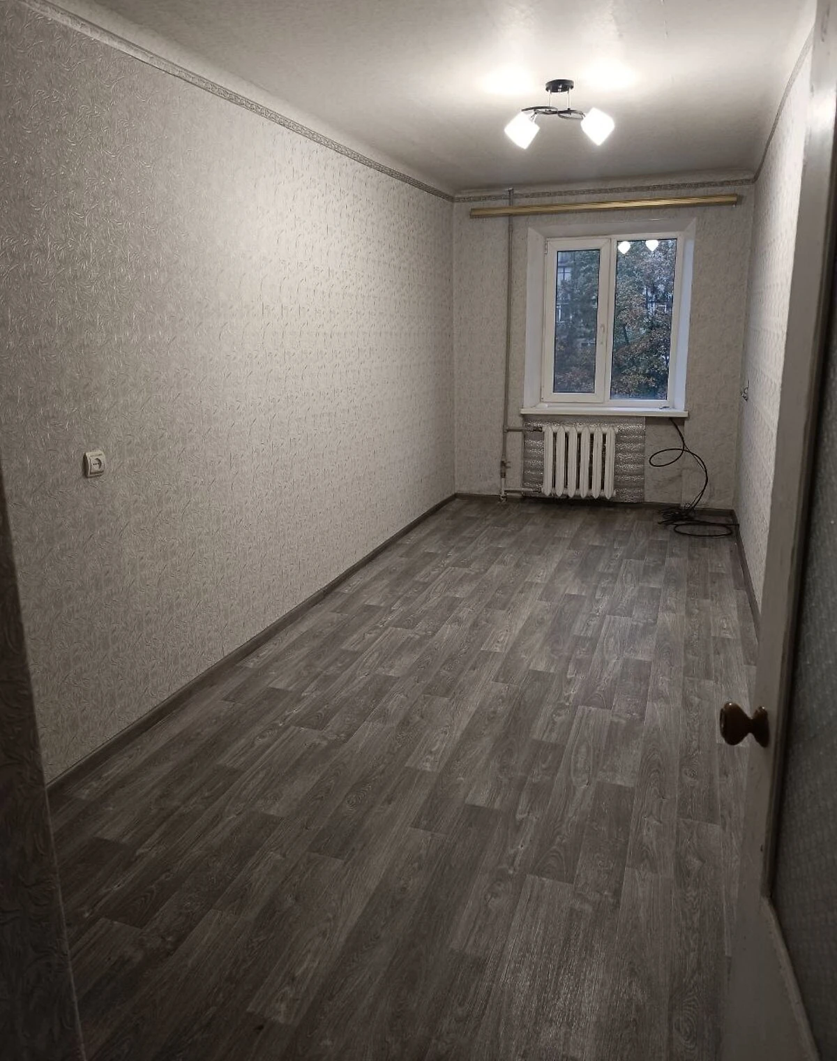 3-комнатная квартира, Косио́ра: вода, отопление и газ без света, фото 3