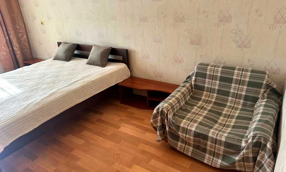 1-кімнатна квартира, Деснянський: тепла, лоджія 6 м² - фото 3