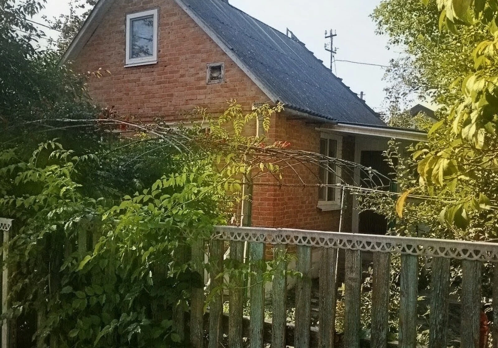 Будинок, Гатне: веранда, 3 спальні, торг
