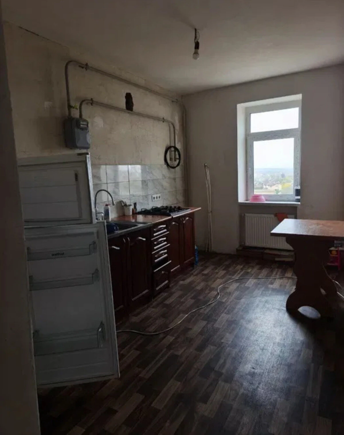 3-комнатная квартира, Каменка: косметический ремонт, балкон - фото 1