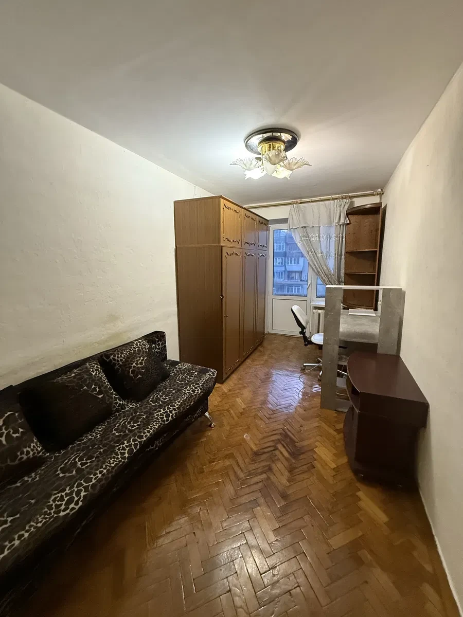 3-кімнатна квартира, Печерський: Палац Україна, 2 балкони - фото 3