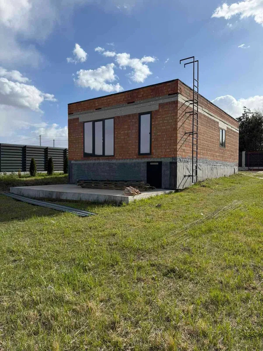Будинок, Старі Петрівці: хвойний ліс за 50 м, гараж 32 м² - фото 1