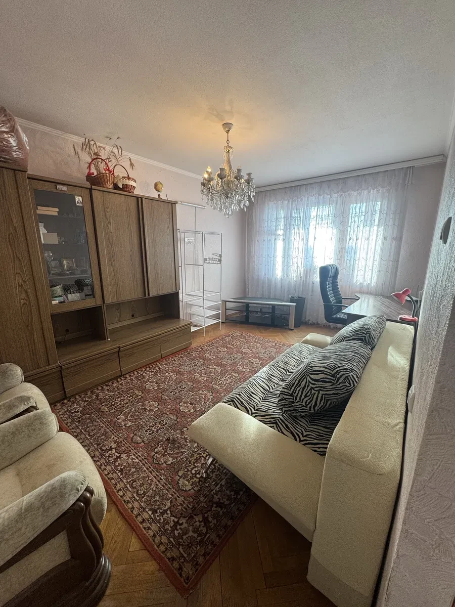 3-кімнатна квартира, Салтівський: вперше продається, 2 балкони