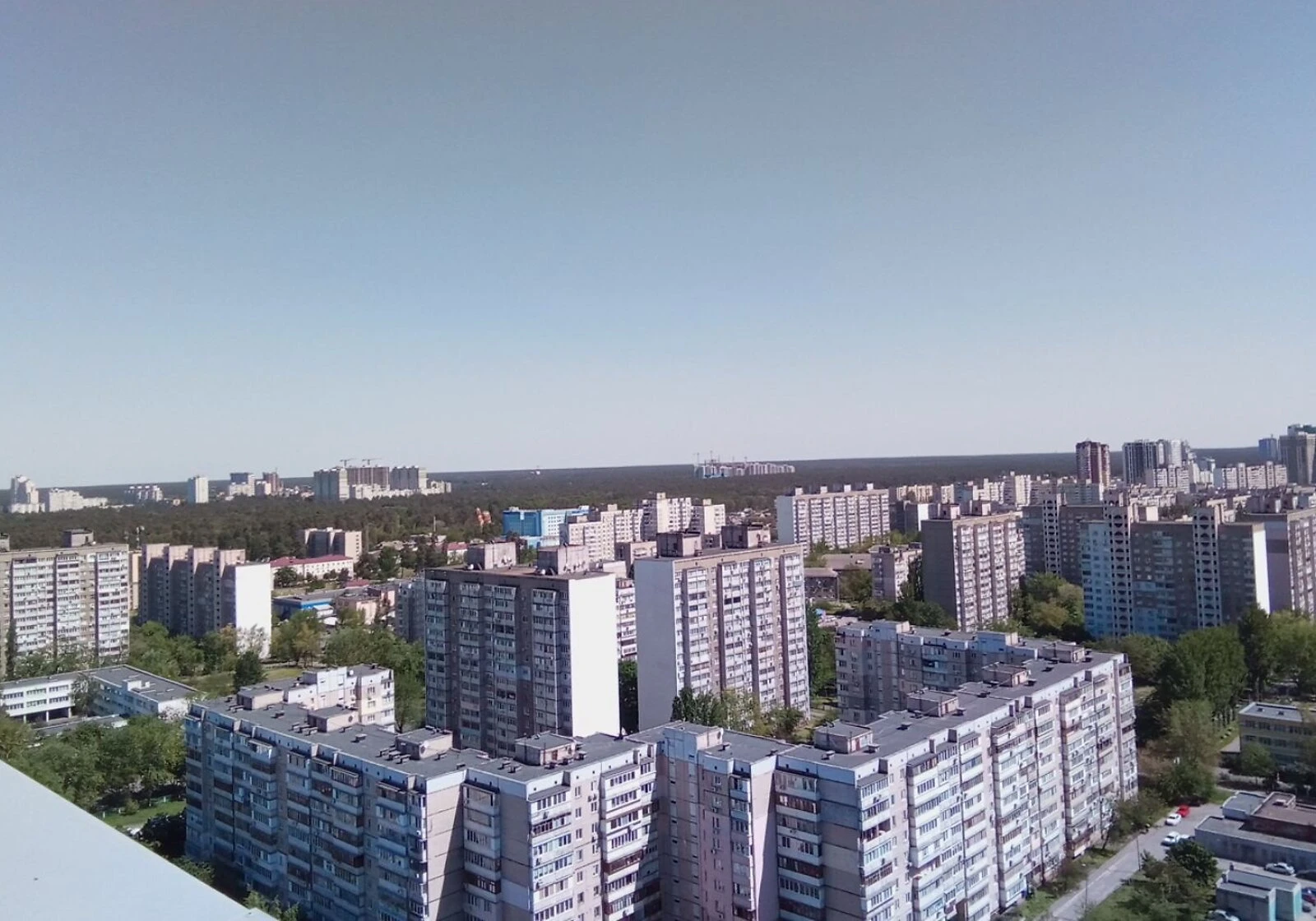 3-комнатная квартира, Дарницкий: многоуровневая планировка, рядом школа - фото 1
