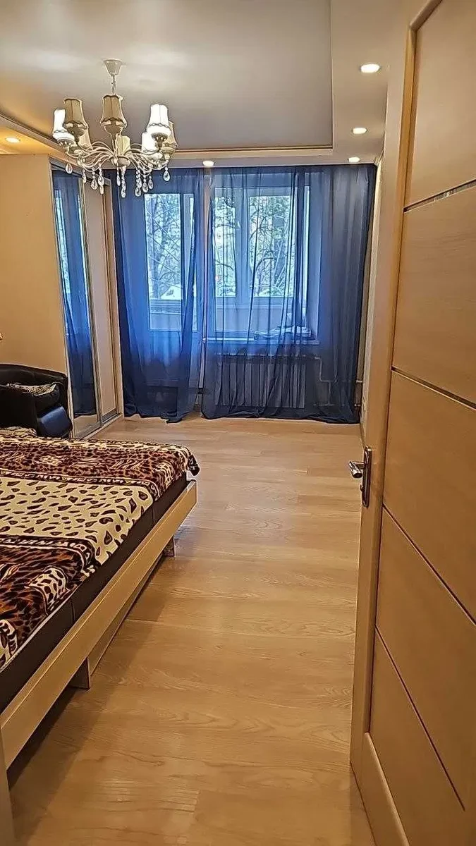 2-кімнатна квартира, Холодногірський: 5 хвилин до метро, тепла підлога
