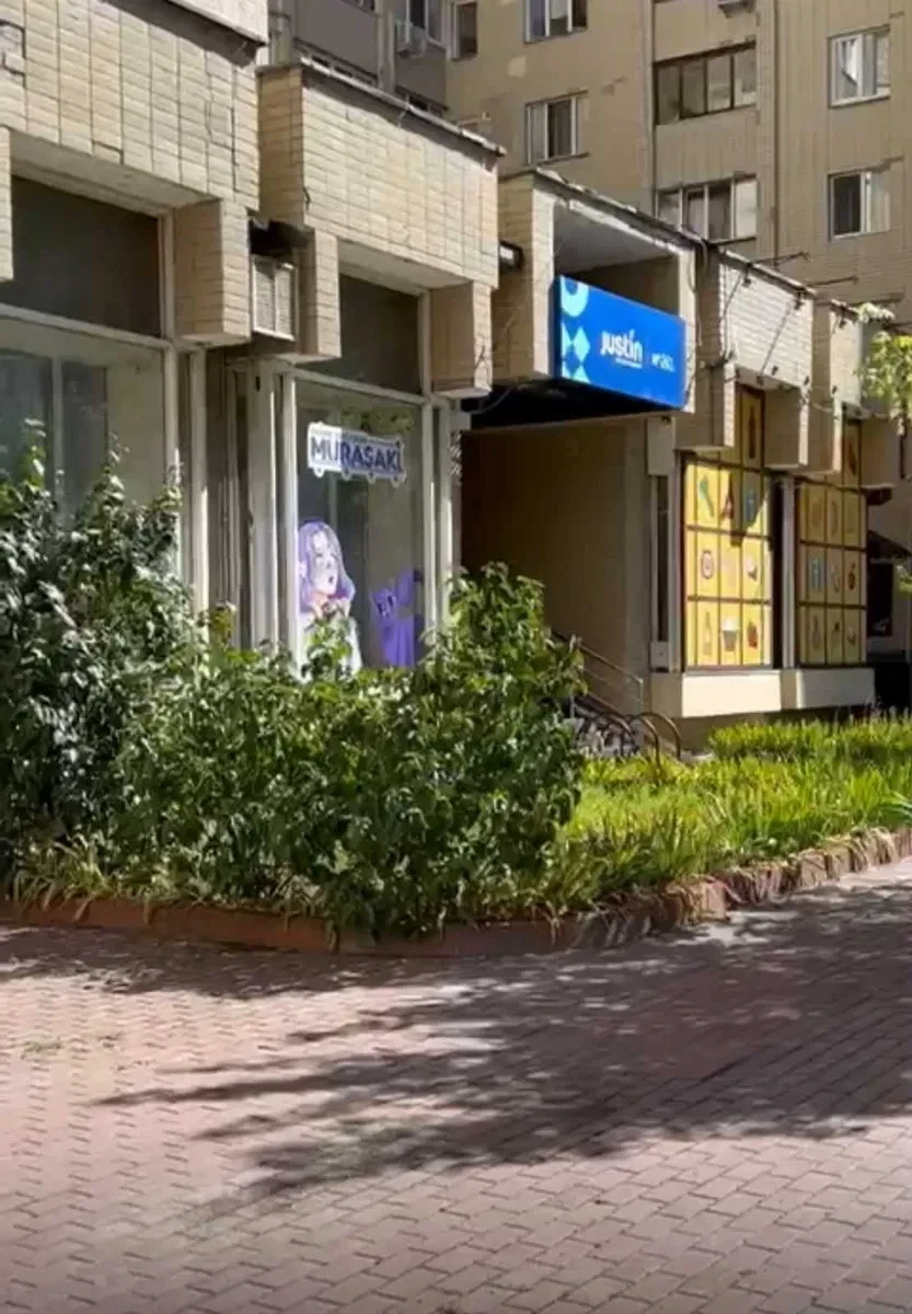 Приміщення, Оболонський: фасадне, підвальне, 100 м до метро Мінська - фото 2