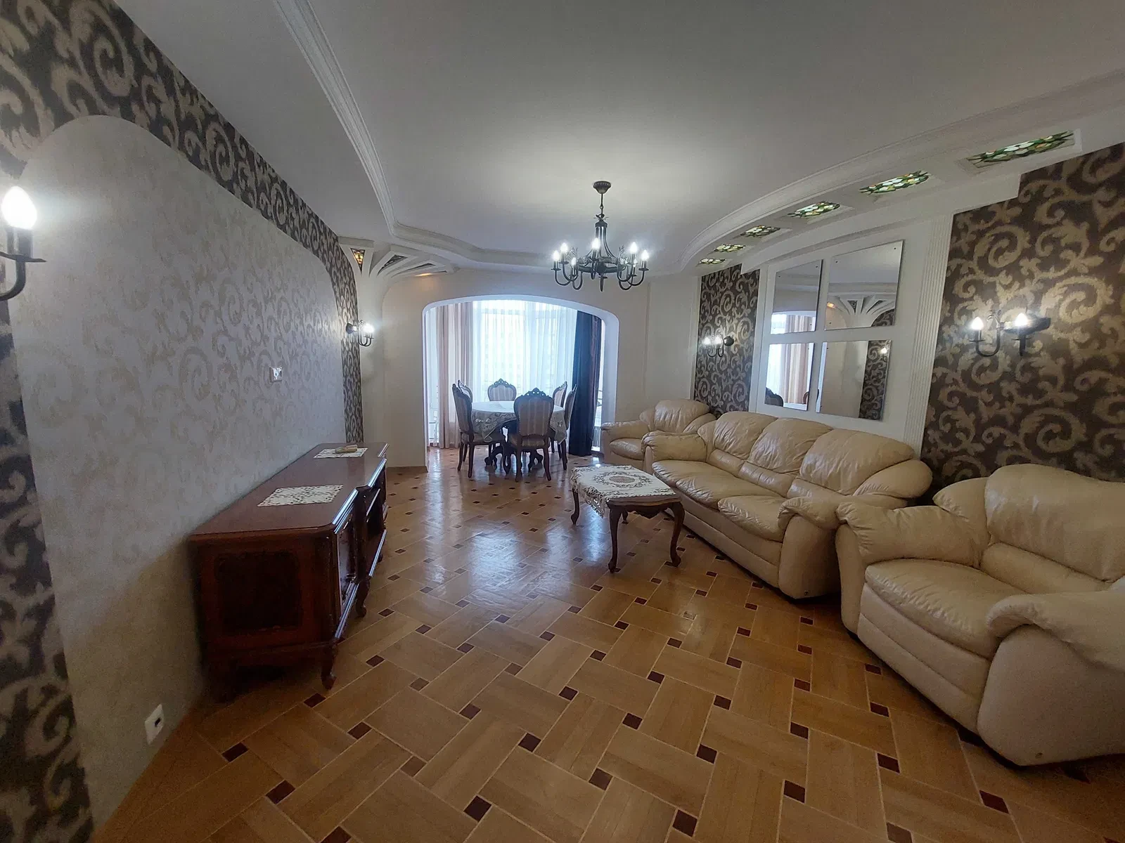 2-кімнатна квартира, Голосіївський: метро ВДНГ 12 хв, авторський ремонт - фото 1
