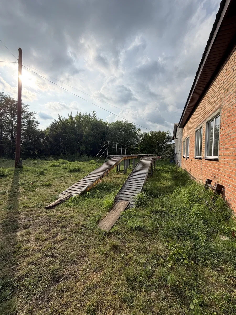 Помещение, Киверцы: огороженная территория, удобный заезд, фото 2