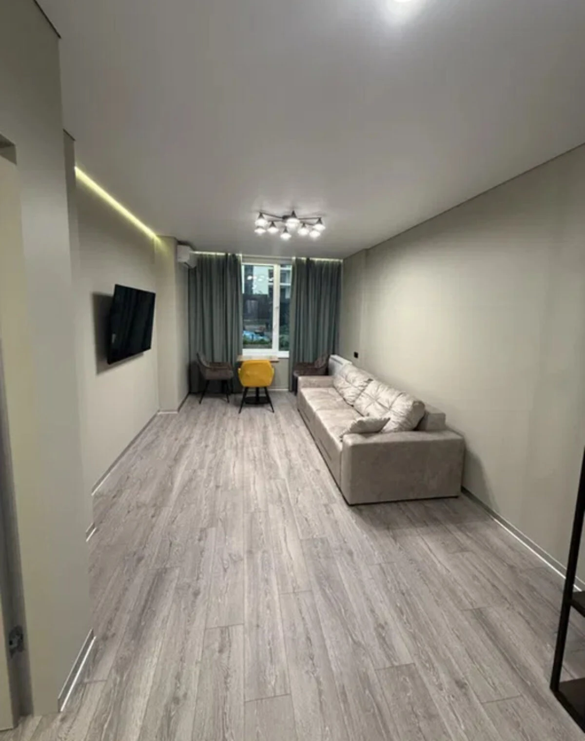 1-кімнатна квартира, Київ: авторський ремонт, кухня 20 м², єОселя - фото 1