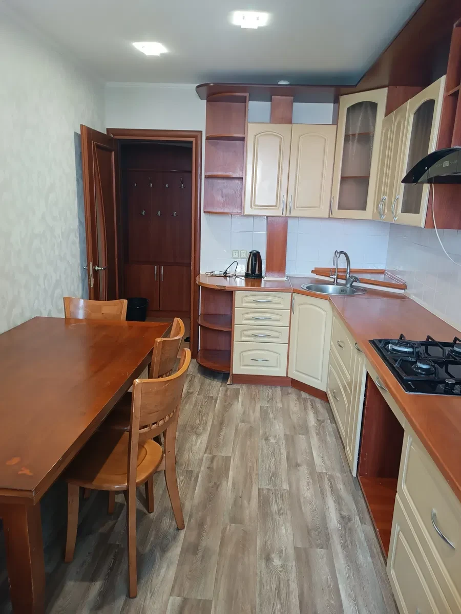 4-кімнатна квартира, Чорноморськ: вид на море, євроремонт - фото 4