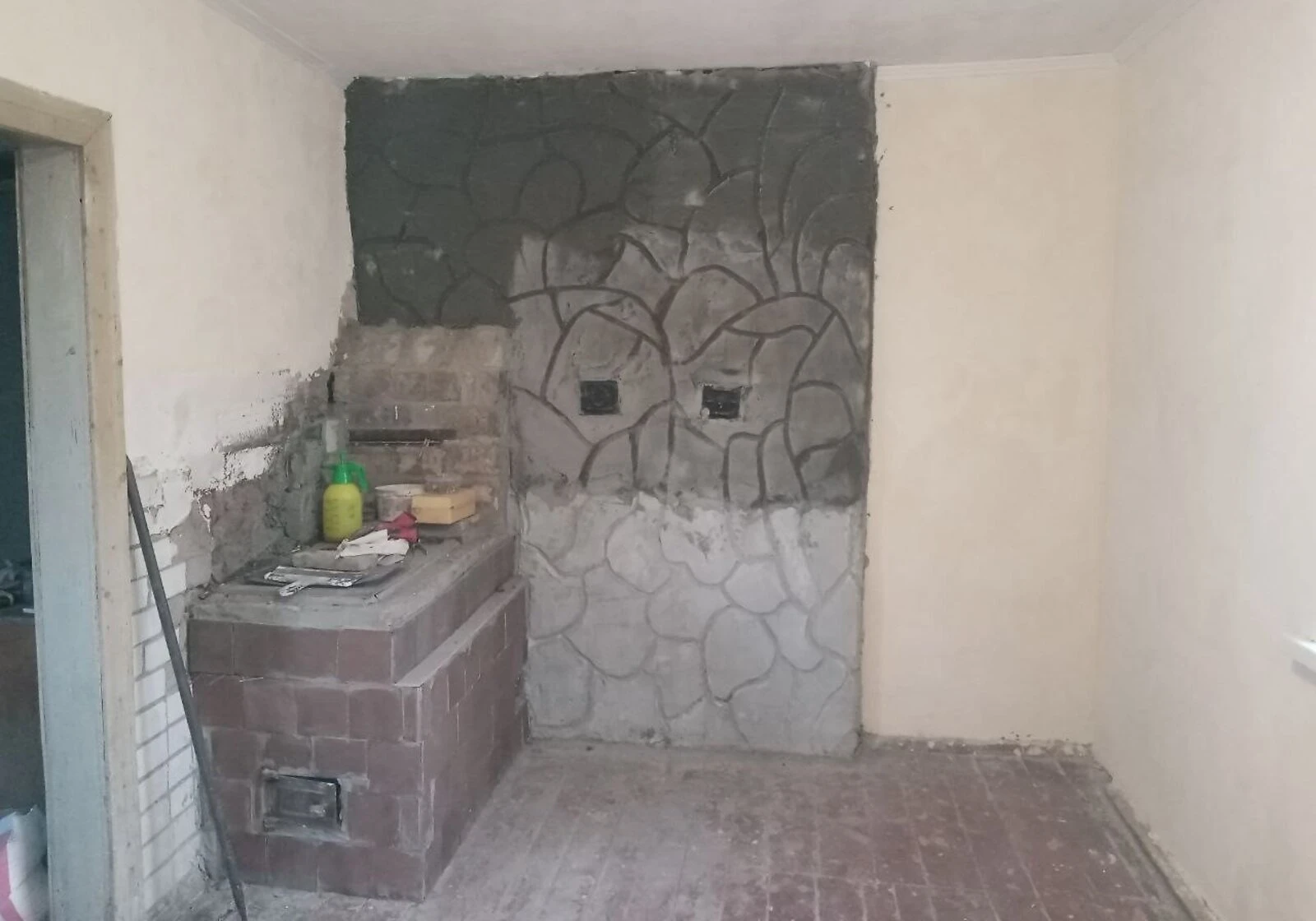 Дом, Подгородное: гараж, участок 16.75 сотки, требует ремонта, фото 4