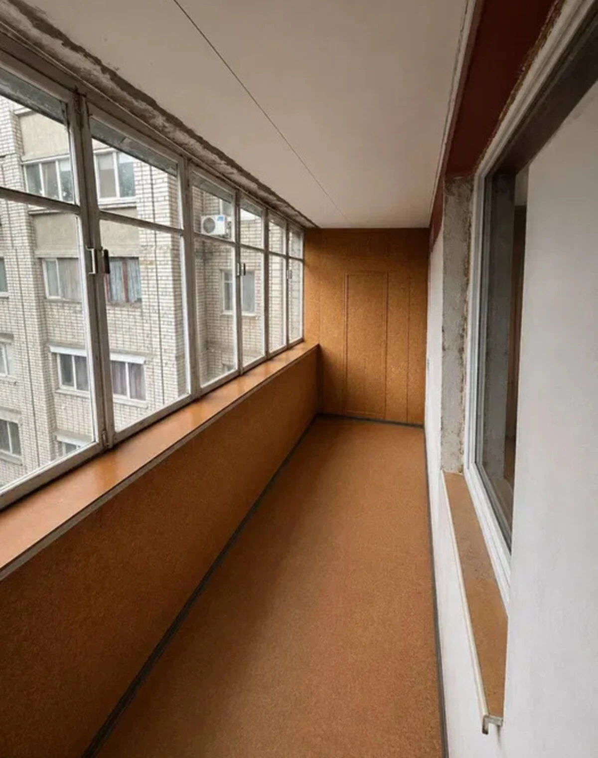 3-комнатная квартира, Тополя-1: косметический ремонт, балкон/лоджия - фото 3