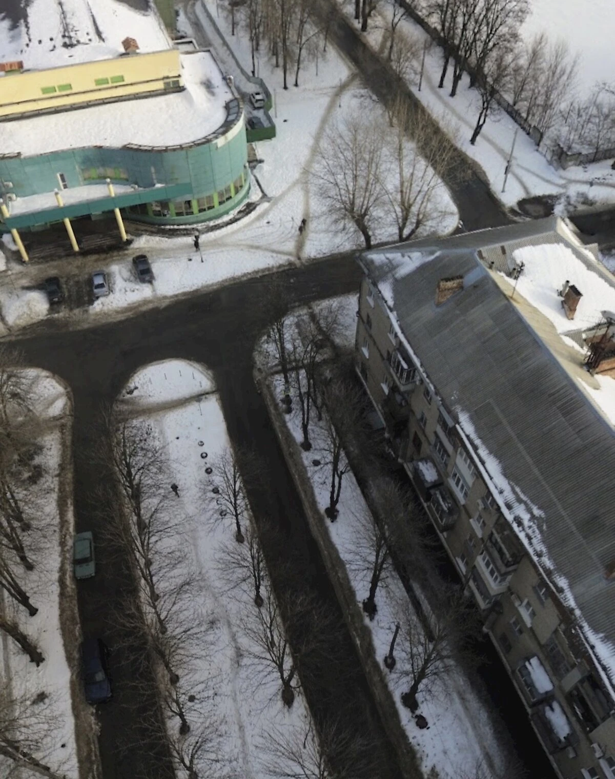 2-кімнатна квартира, 12 квартал: укриття в будинку, сталінка - фото 2