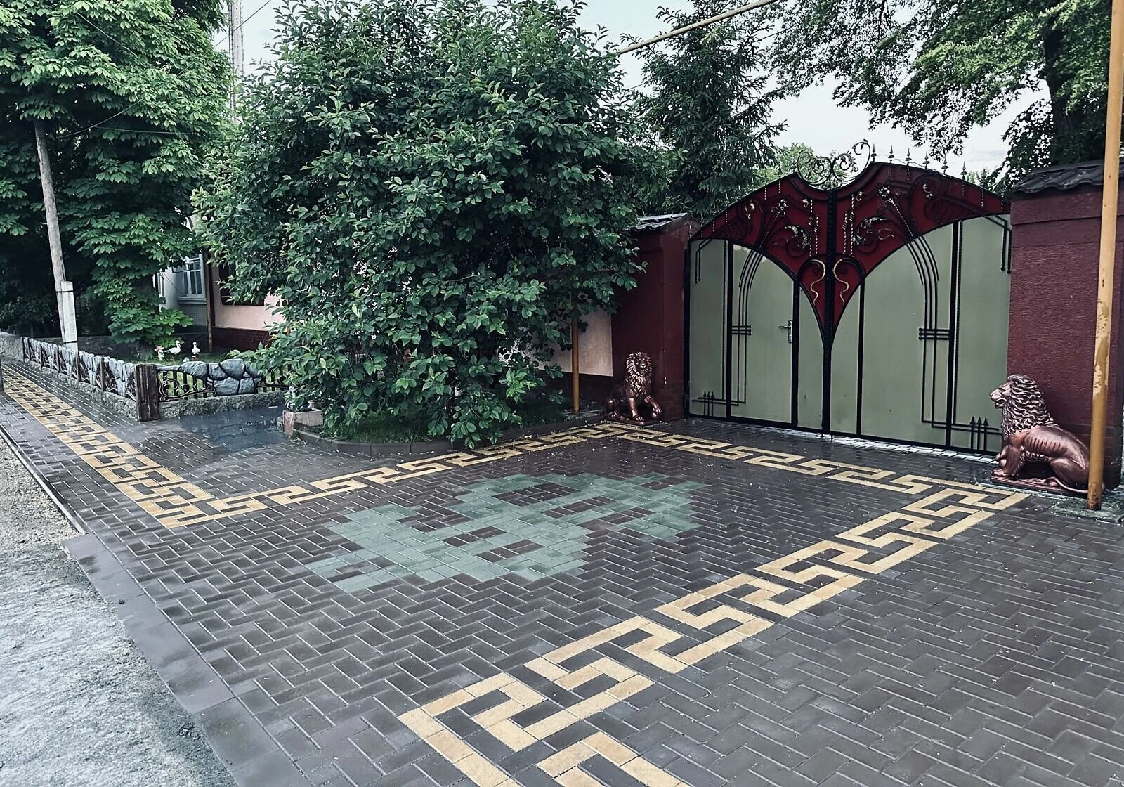 Будинок, Вознесенськ: гараж, баня / сауна, літня кухня