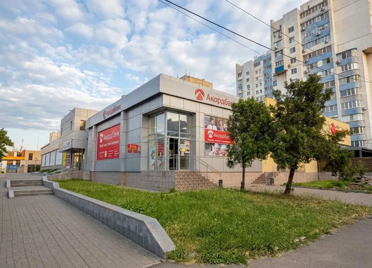 Приміщення, Пересипський: фасадне, готовий ремонт, окремий вхід - фото 1