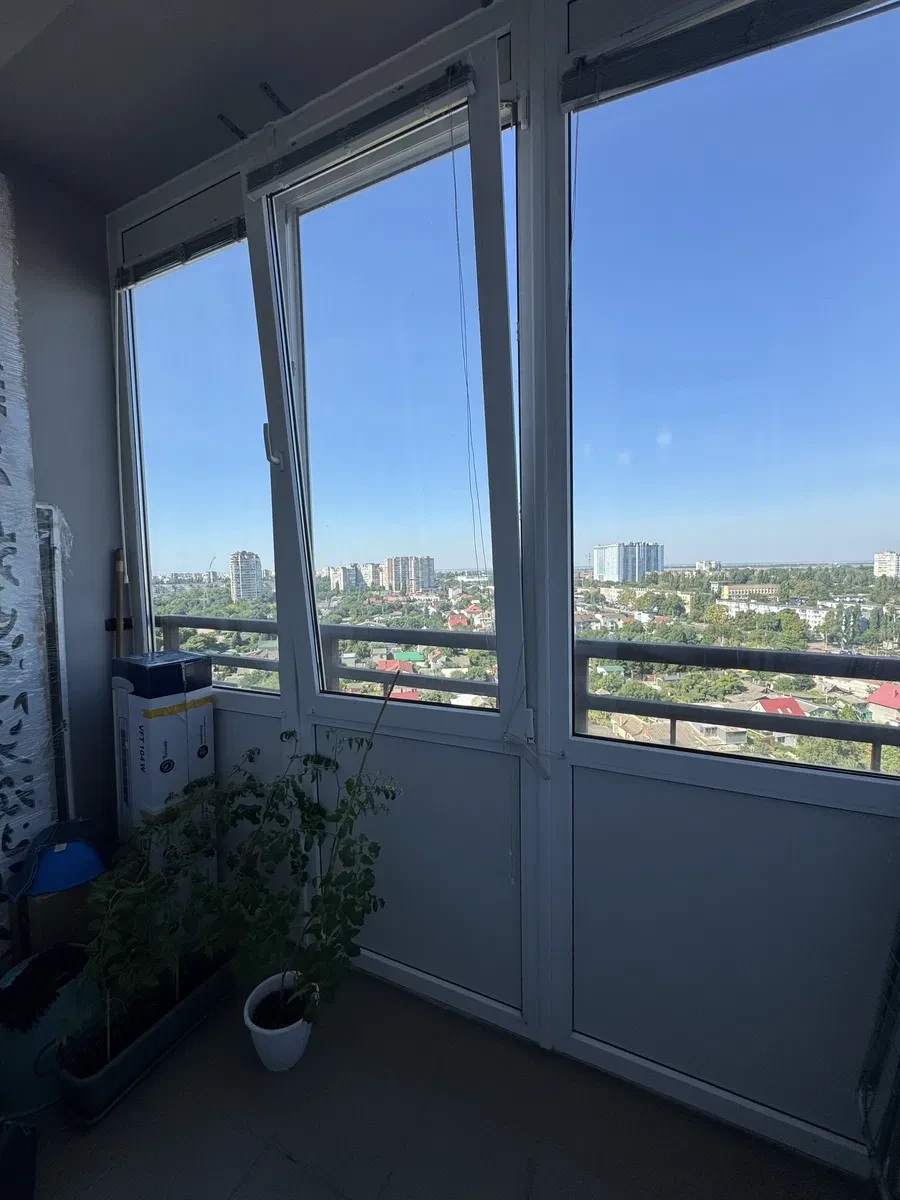1-комнатная квартира в ЖК Альтаир 2, застекленный балкон, фото 2