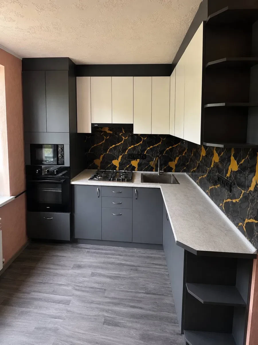 3-кімнатна квартира, Пересічне: євроремонт, 2 балкони, фото 5