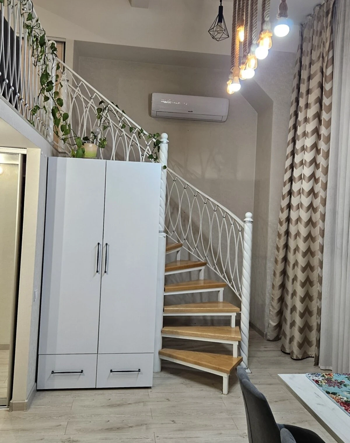 1-кімнатна квартира, Першотравневий: дизайнерський ремонт, кухня-студія - фото 5