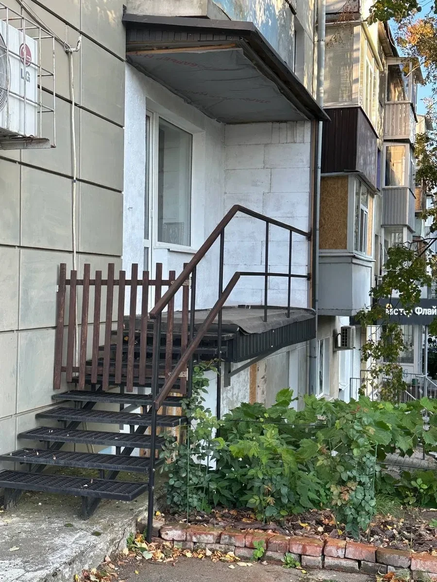 1-кімнатна квартира, Суми: центр міста, заряджання електромобіля - фото 3
