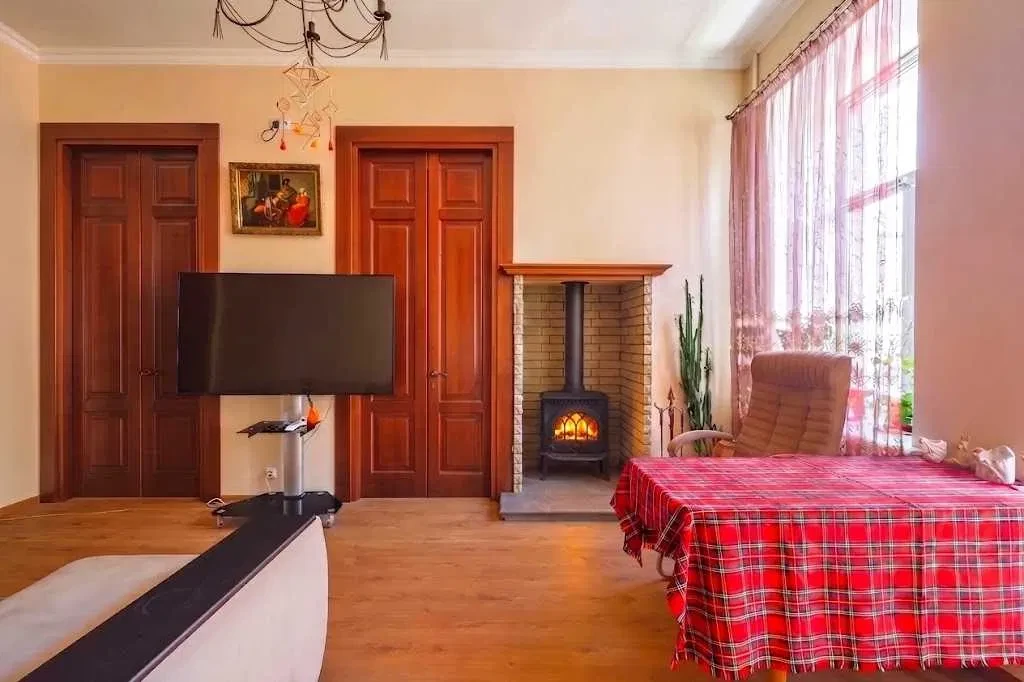 3-кімнатна квартира, Подільський: камін, Поштова площа, паркомісце - фото 1