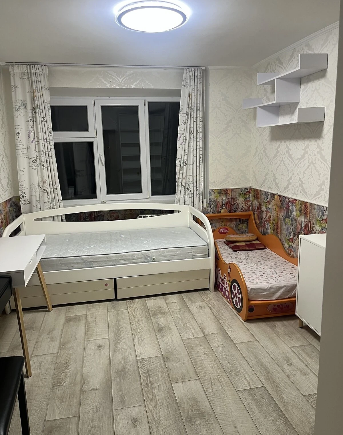 3-кімнатна квартира, Поділ: кухня-студія, опалення без світла - фото 3