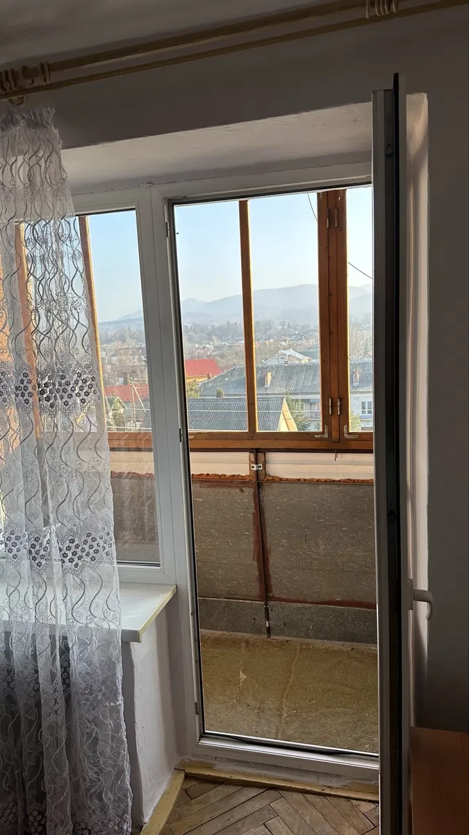 3-кімнатна квартира, Косів: вид на гори, дві лоджії - фото 4
