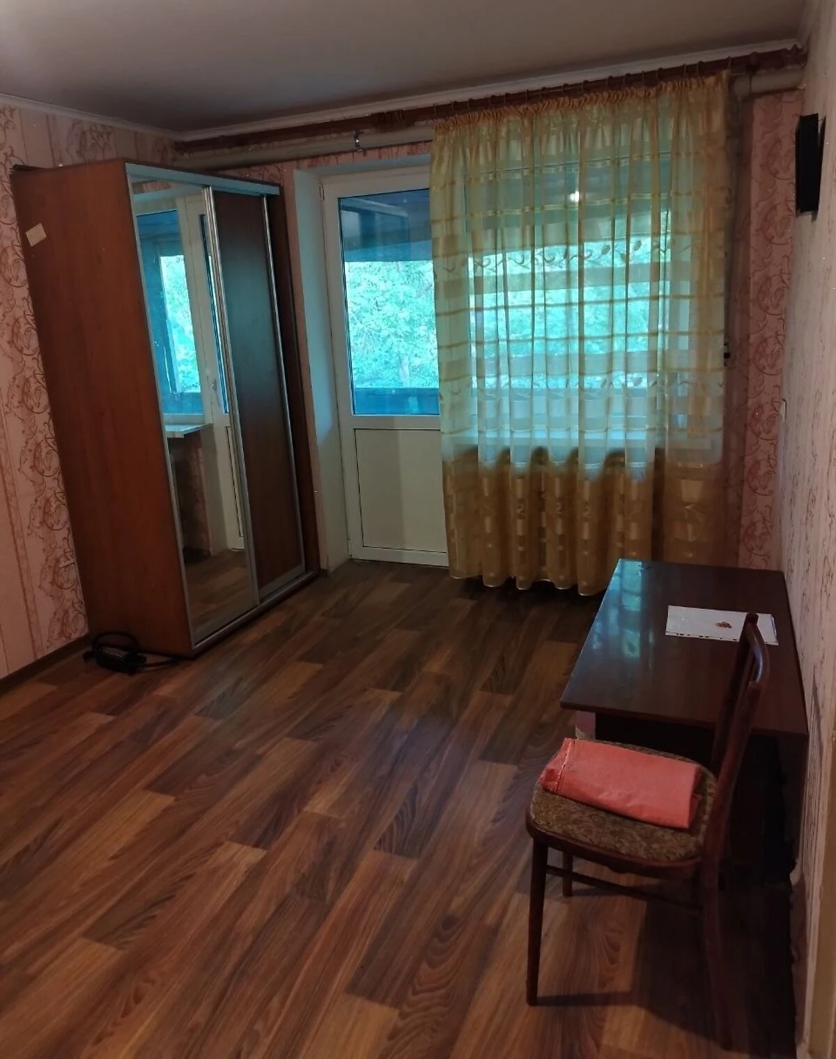 1-кімнатна квартира, Покровський: косметичний ремонт, можливий торг - фото 1