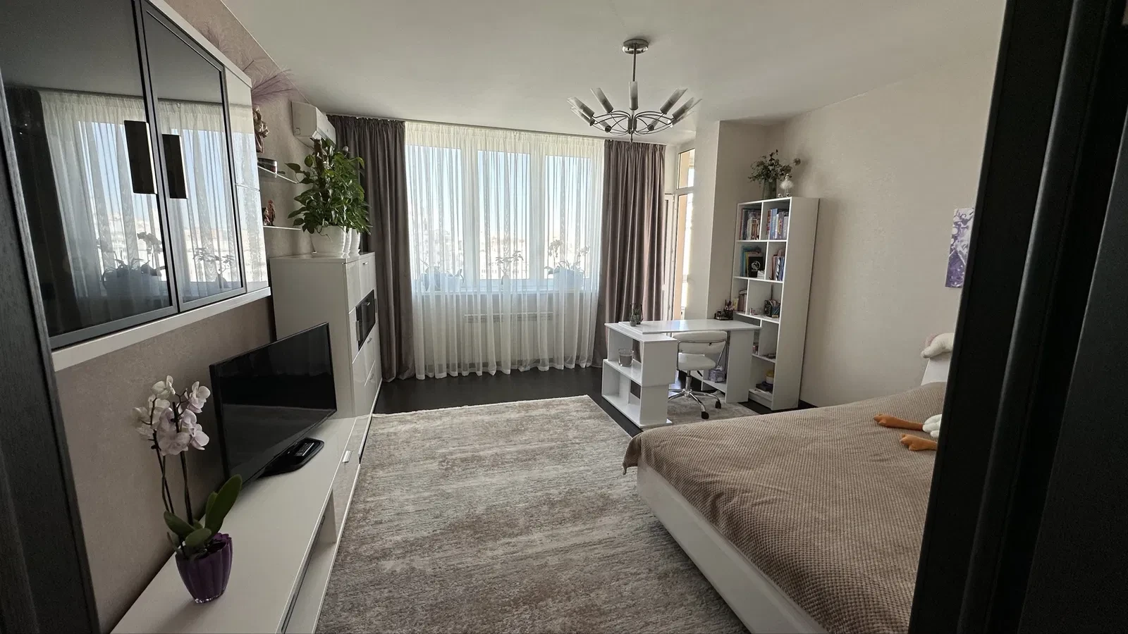 2-комнатная квартира, Дарницкий: инвертор 6 кВт, два балкона - фото 4