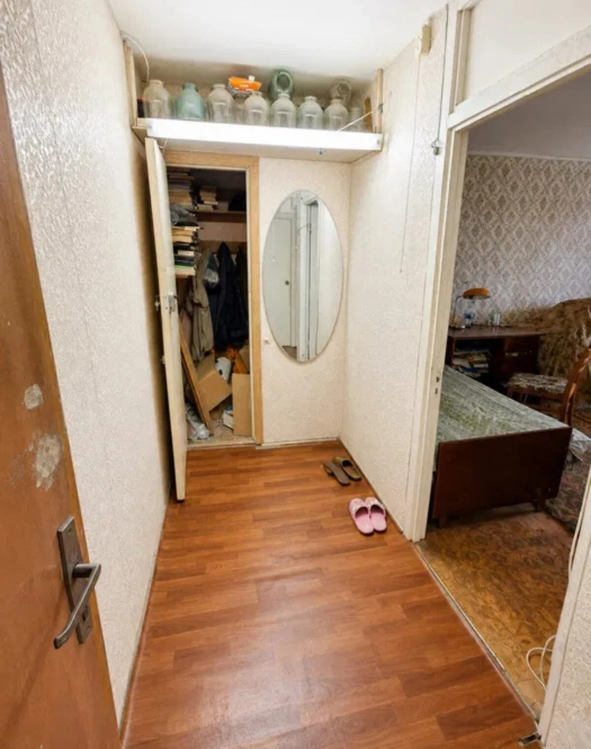 1-кімнатна квартира, проспект Академіка Глушкова: панельні стіни - фото 1