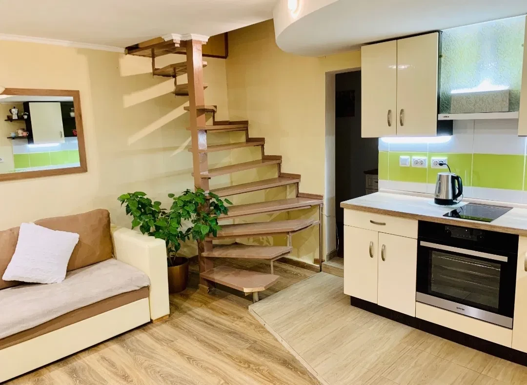 2-кімнатна квартира, Приморський: кухня-студія, паркомісце, фото 4