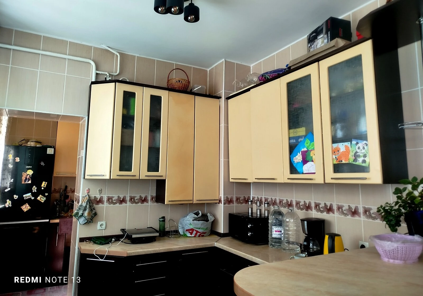 3-кімнатна квартира, Звягель: кухня-студія, сталінка, цегляні стіни