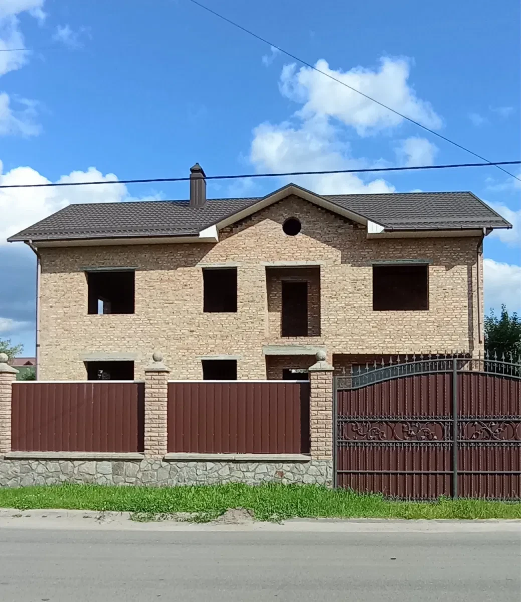 Дом, Летра: незавершенное строительство, гараж, 3,26 сотки