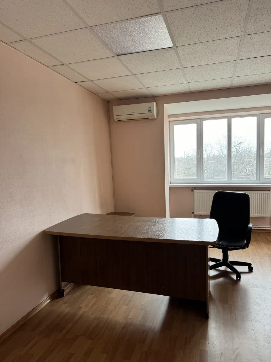Офіс, Новоселиця: власна котельня, панорамні вікна, паркінг, фото 5