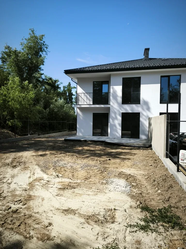 Котедж, нижня Червениця: тераса 7 × 4 м, два санвузли - фото 3