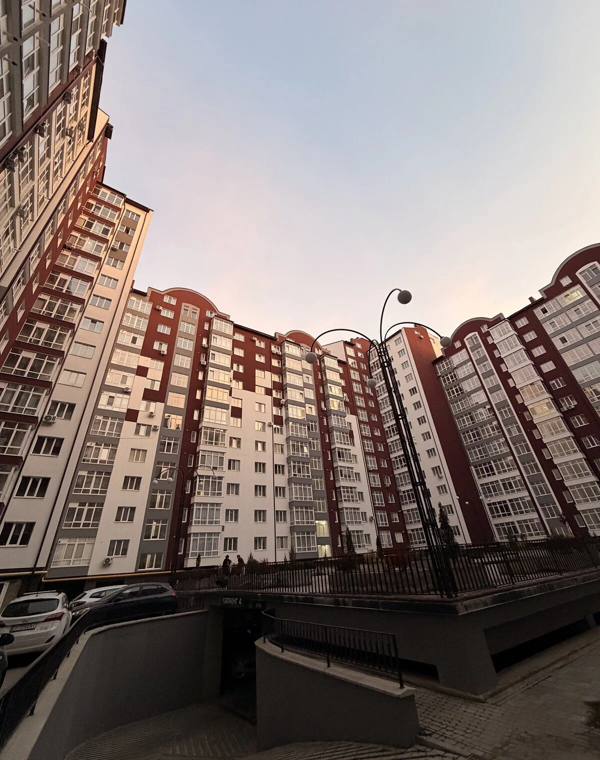 1-кімнатна квартира, Центр: новобудова 2023 року, цегляні стіни - фото 1