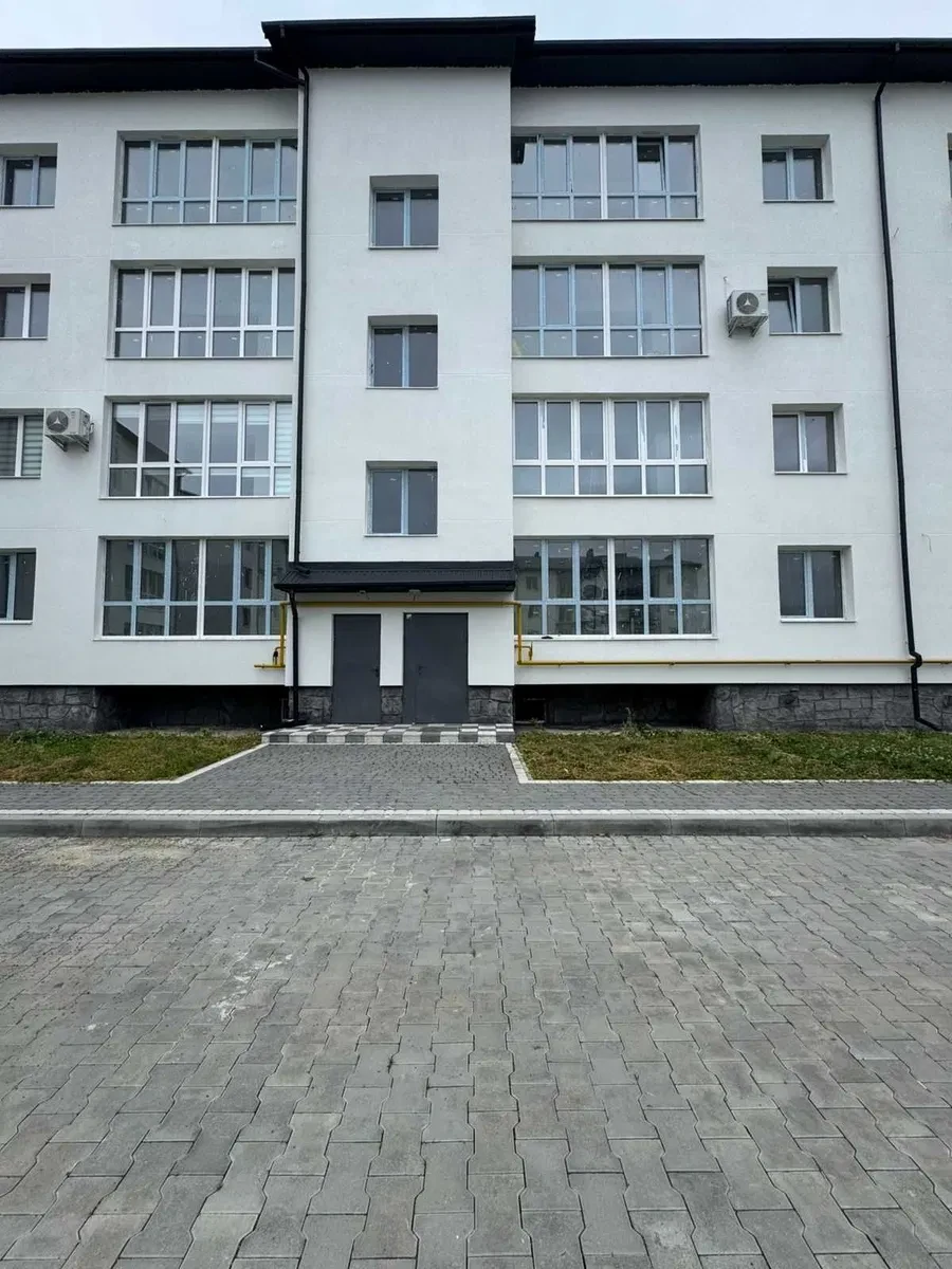 2-кімнатна квартира, Ралівка: кухня-студія, паркувальне місце - фото 1