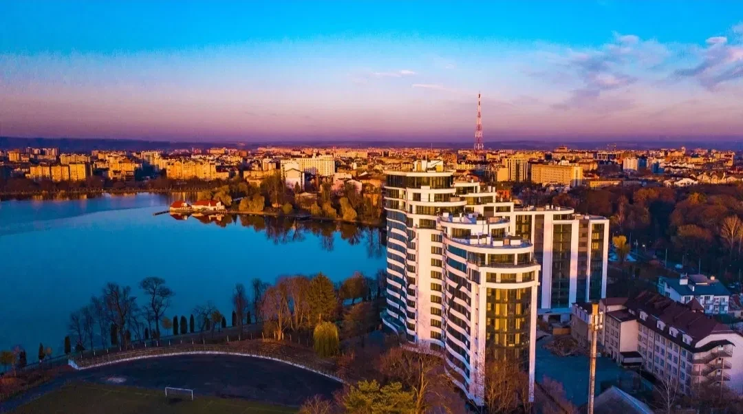 3-кімнатна квартира у ЖК Манхеттен: кухня 33 м², під чистову - фото 2