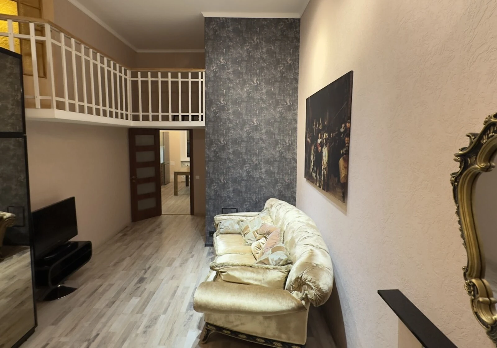 2-кімнатна квартира, Центр: дизайнерський ремонт, закріплене паркомісце - фото 4