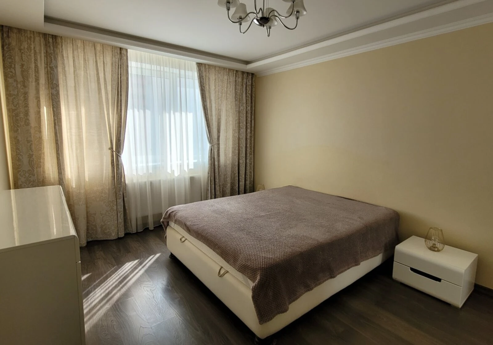 3-кімнатна квартира, Петропавлівська Борщагівка: єОселя, торг - фото 1
