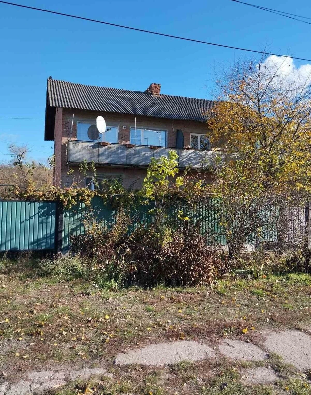 Будинок, Журавка: сад, господарські будівлі - фото 1