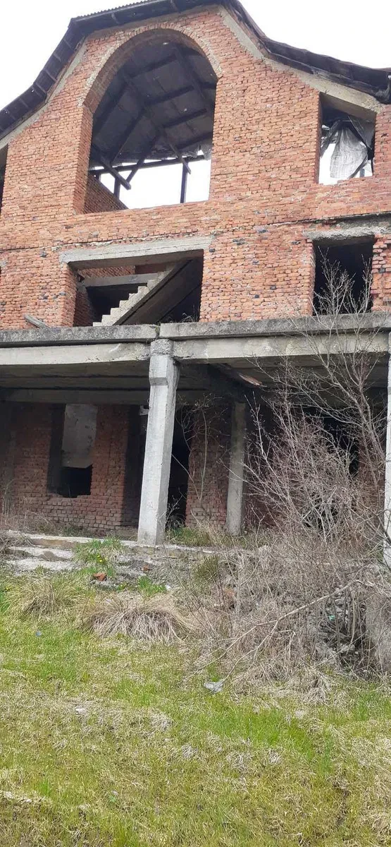 Участок 38 соток, Волосянка: здание, заведение отдыха - фото 4